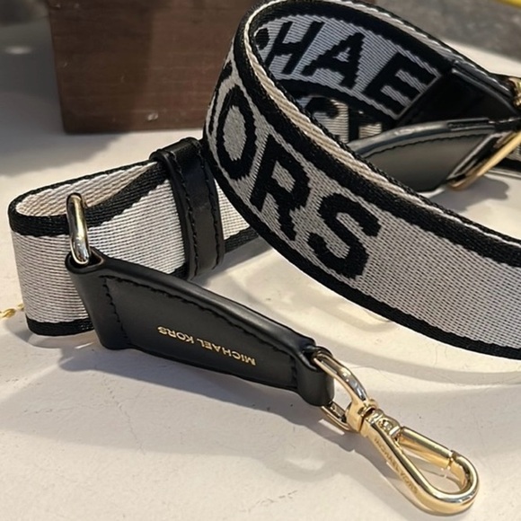 Michael Kors Avril Leather & Calf Hair Bag - Picture 4 of 12